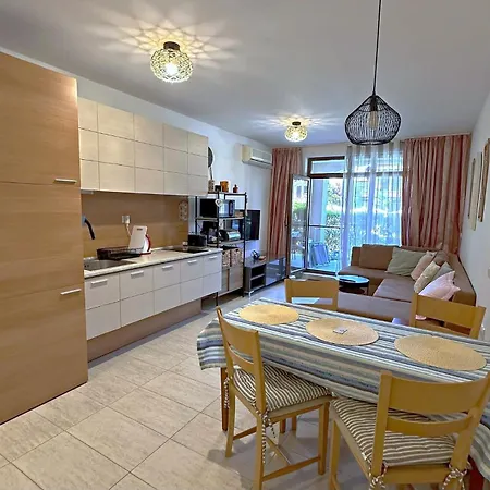Lovely 1bd In A Luxury Life By Flat Mаnаger * ソゾポル