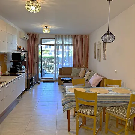 Lovely 1bd In A Luxury Life By Flat Mаnаger アパート *